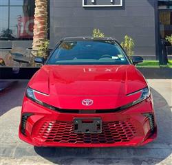 تۆیۆتا کامری